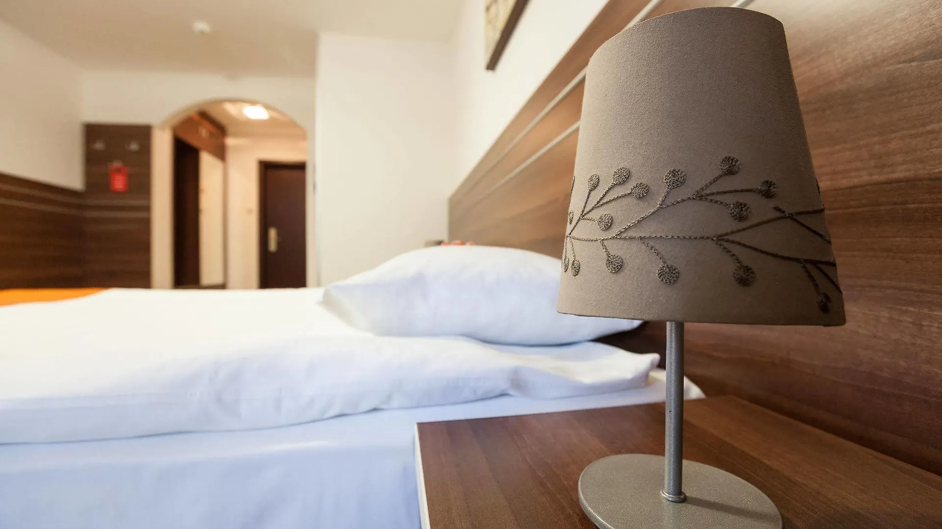 **  Hotel Nelisse 布加勒斯特 罗马尼亚
