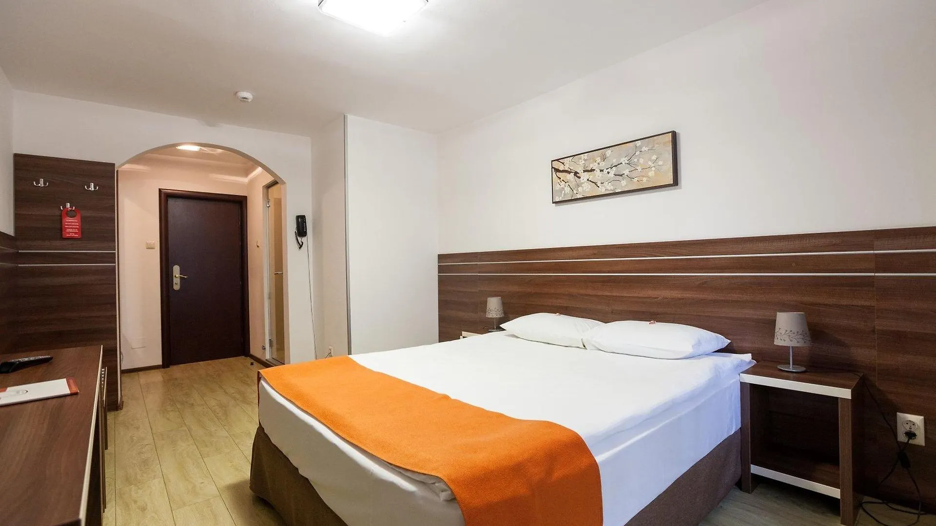 **  Hotel Nelisse Bükreş Romanya