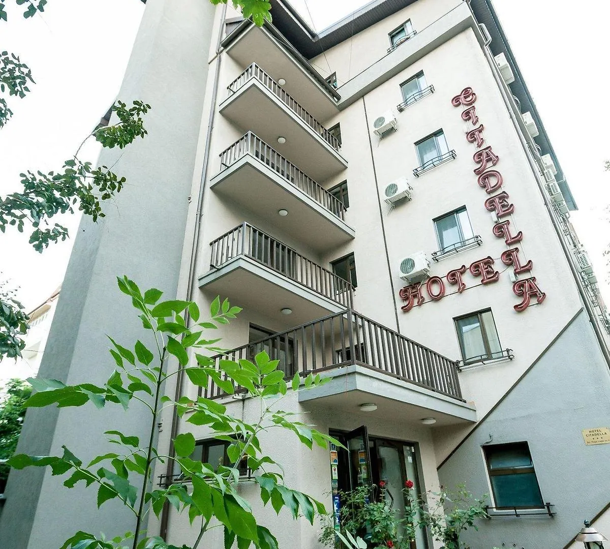Hotel Nelisse Bükreş 2*,